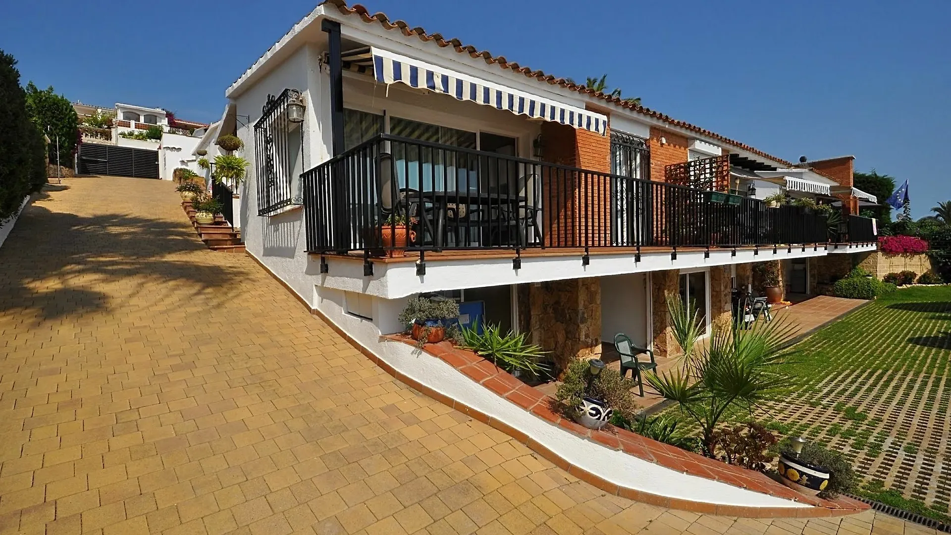Town House Trull Lloretholiday Lloret de Mar