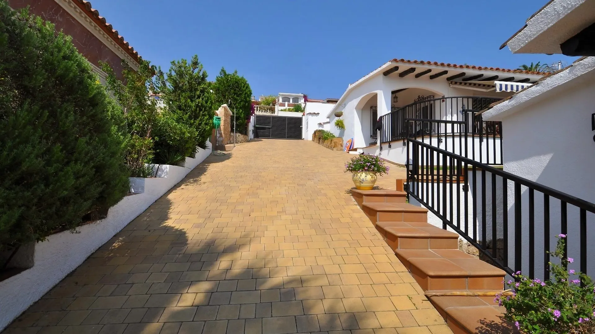 Villa Town House Trull Lloretholiday Lloret de Mar Spain